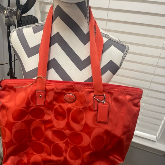 Coach bag orange, medium size great condition - Picture 6 of 15